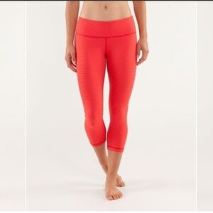 Lululemon Wunder Under Crop Slope Stripe Love Red Heathered Fiery Red size 4